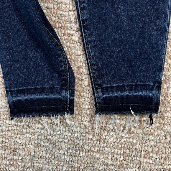 Spanx Distressed Skinny Jeans Raw Hem Stretch Legging Dark Denim Size Medium - Picture 5 of 13